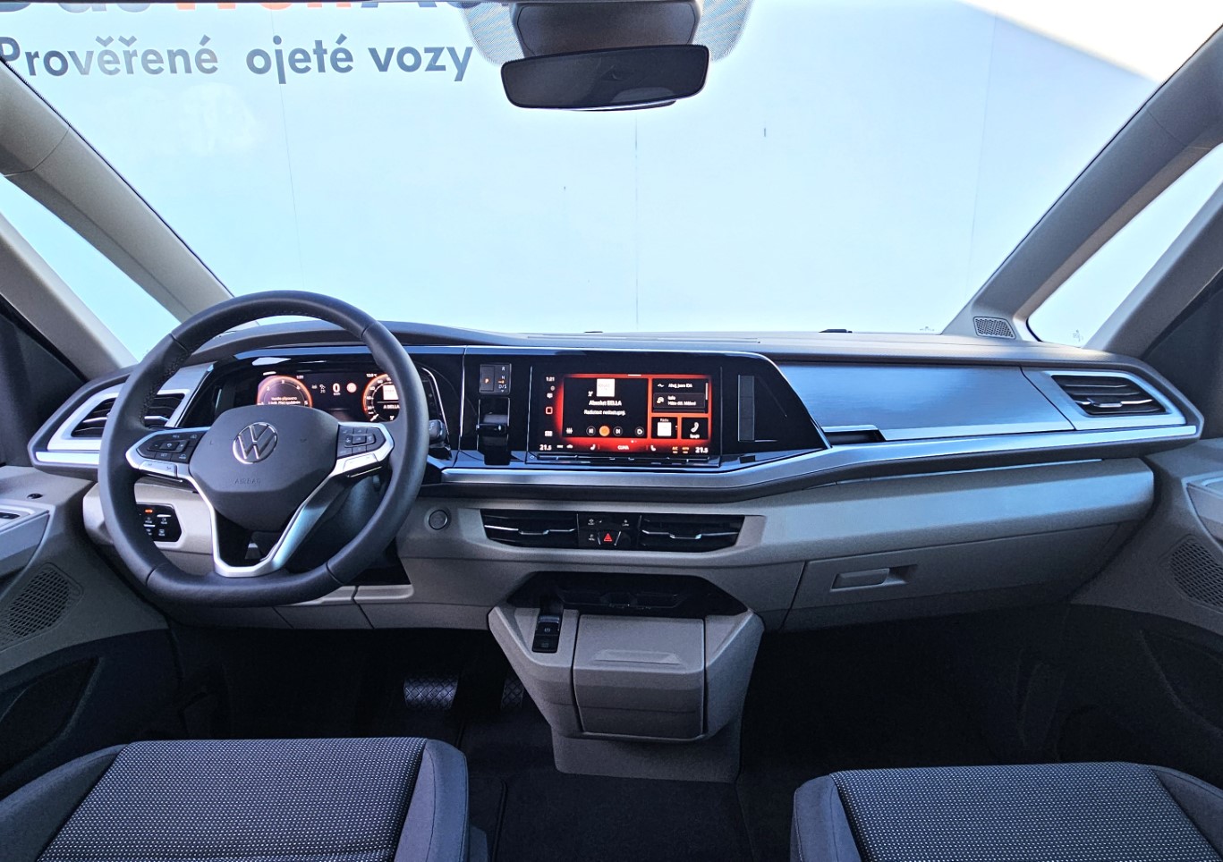 8-Vlastni-6756aa4cd6649.jpg